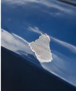 Touch-Up Paint vs Professional Scratch Repair